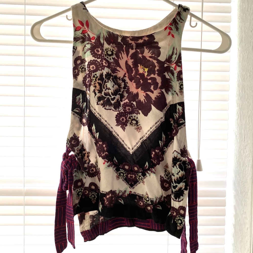 Free People 🌸 Tank! - Picture 2 of 3